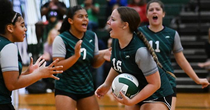 Lady Mustangs defeat Monelison Middle