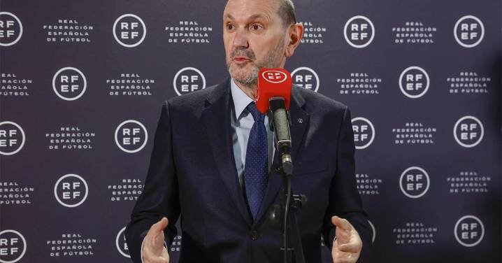 Presidente de la RFEF califica como “responsable” la renuncia de Málaga al Mundial 2030