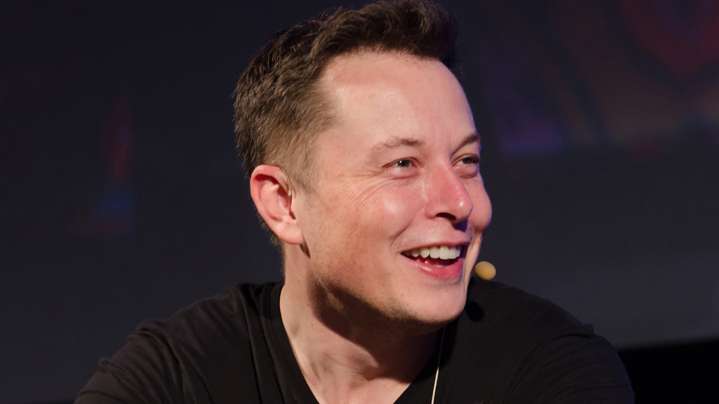 Tesla wants to make Musk the world's first trillionaire