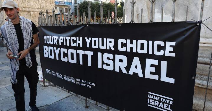 La FIFA y la UEFA evalúan expulsar a Israel de todas sus competiciones