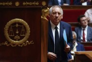 Macron busca recambio tras perder a su cuarto primer ministro desde enero de 2024