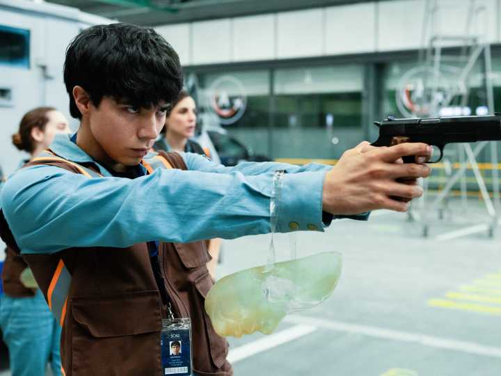 Con petardos y disparos al aire despiden en Chile a "Baby Bandito", uno de los protagonistas del "robo del siglo" que llegó hasta una serie de Netflix