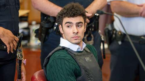 Luigi Mangione pushes to have state murder charges dropped