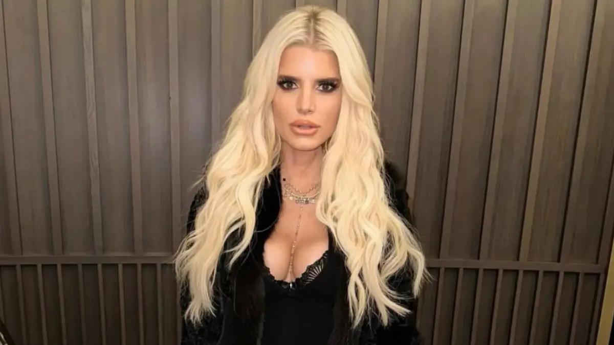 ‘I Had No Idea Who She Was': Jessica Simpson’s VMAs Return Was Supposed to Be Glamorous, But Her Unrecognizable Look Stole the Spotlight