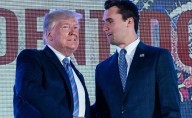 Difunden video del momento en el que disparan a Charlie Kirk en una universidad estadounidense