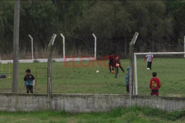 Niños de dos categorías de Club Toritos de Chiclana juntan fondos para viajar a un torneo interprovincial