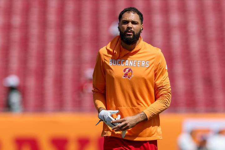 Report: Bucs WR Mike Evans (hamstring) out multiple weeks