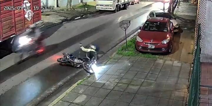 La Matanza: un policía de la Bonaerense hirió a uno de los dos motochorros que intentaron robarle cuando iba a trabajar