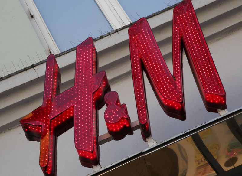 Fashion group H&M's Q3 profit rises more than expected, warns of tariff costs