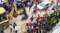 Police resort to mild lathicharge to control crowd at cloth store during offer sale
