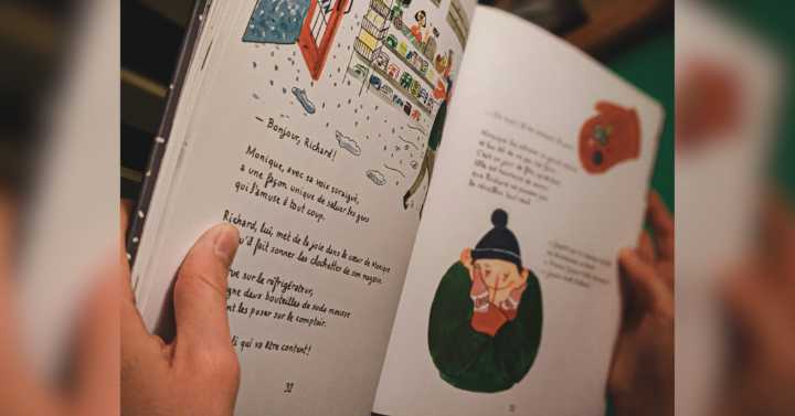 Introducing Glued Words to Children Through Decodable Books