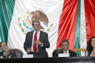 Monreal anuncia revisión a plan de Sheinbaum para cancelar deducibilidad por Fobaproa