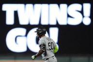 Chicago White Sox-Minnesota Twins game Thursday delayed by rain