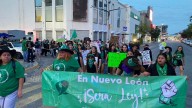 Realiza colectivo marcha a favor de la despenalización del aborto en NL
