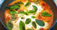 Cómo hacer huevos a la pizzaiola: la receta popular del sur de Italia 
