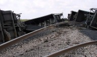 Atentan con explosivos dos tramos de la línea férrea de Cerrejón