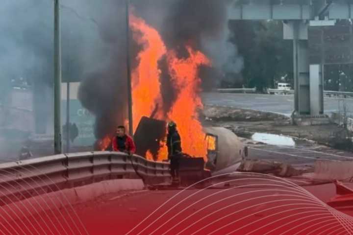 Suman 21 fallecidos por explosión de pipa en Iztapalapa