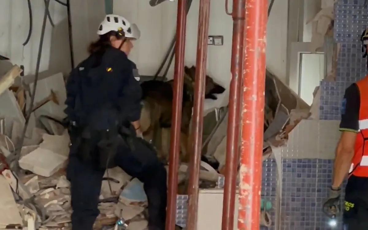 La Policía encuentra un segundo cadáver bajo los escombros de la explosión de Vallecas