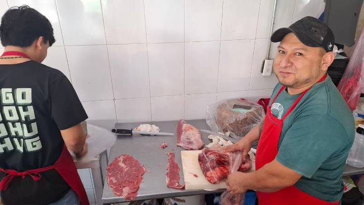 Aumentan precios de carne en León; clientes y comerciantes resienten el impacto