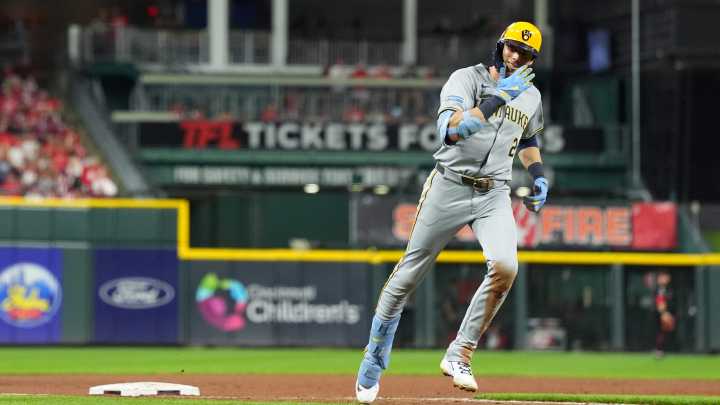 Brewers’ Christian Yelich offers the latest update on his back