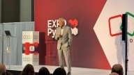 'Chucho' Ramírez lleva las lecciones del título mundial Sub-17 a la Expo PyME 2025 de Caintra