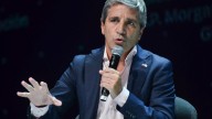 Milei y Caputo se abrazan a un plan detonado