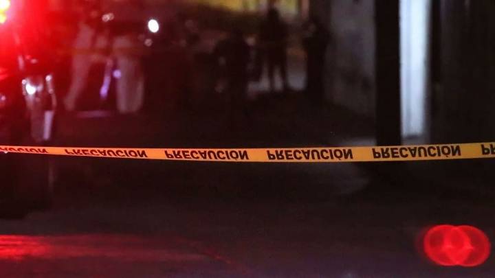 Madrugada violenta en Nuevo León: Sicarios desatan balacera y matan a dos hombres