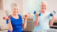 Entrenamiento de fuerza tras los 60, esencial para la salud