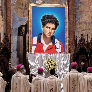 La Iglesia Católica espera que el primer santo ‘millennial’ la acerque a los jóvenes