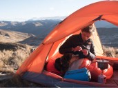 Australian woman Lucy Barnard on quest to hike 'length of the Earth'