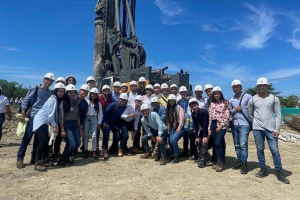 Ingeniería Civil de la Universidad del Magdalena recibe visita de evaluación para acreditación de alta calidad