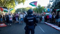 Los policías denuncian que hubo "órdenes políticas para no actuar" en la Vuelta y exigen la dimisión de Sánchez y Marlaska