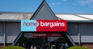 Home Bargains selling 'cosy' £7 decor that makes 'ultimate autumn centrepiece'