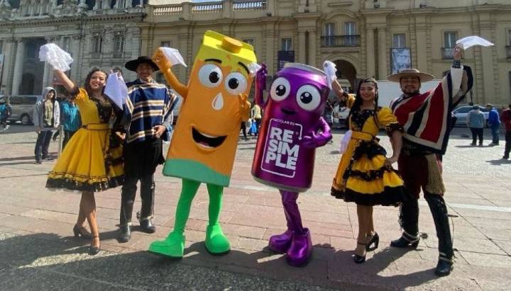 "ReCueca": campaña busca reducir toneladas de basuras generadas durante Fiestas Patrias