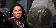 Cristóbal Ortega Maila, el artista indígena ecuatoriano que es conocido como “el pintor más rápido del mundo”