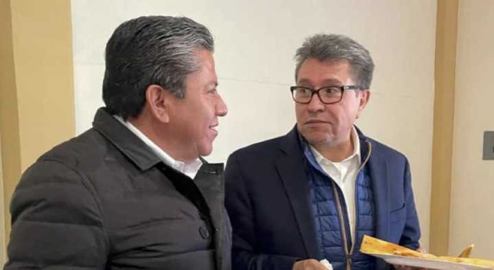 Hermanos Monreal se ignoran y evitan saludarse en evento de Sheinbaum en Zacatecas