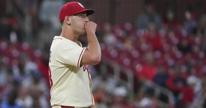 How to watch Cardinals at Brewers, TV, live stream, time