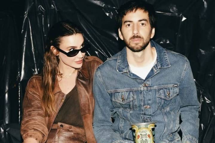 Video. El divertido ida y vuelta de Celeste Cid y Santiago Korovsky en la avant premiere de Papá x Dos