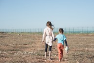 Niños inmigrantes en un centro de detención de Texas enfrentan condiciones inseguras