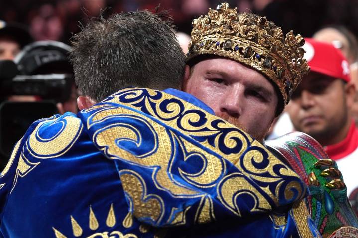 Deadspin | Confident Terence Crawford seeks star Canelo Alvarez's title