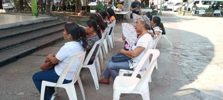 Poca convocatoria en el Día Internacional de la Mujer Indígena