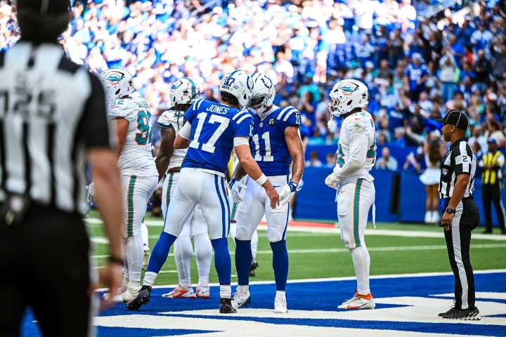 Raiders, Colts y Chargers sorprenden en el arranque de la NFL