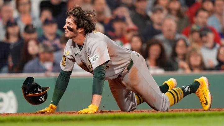 Red Sox fall to Athletics 2-1, lose ground in AL wild