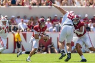 College football: Wisconsin loses to No. 19 Alabama 38