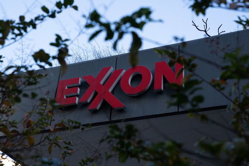 Exxon Mobil begins production at new base stock facilities in Singapore