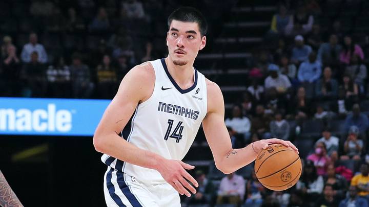 Grizzlies' Zach Edey to miss 6-9 weeks while recovering from ankle surgery