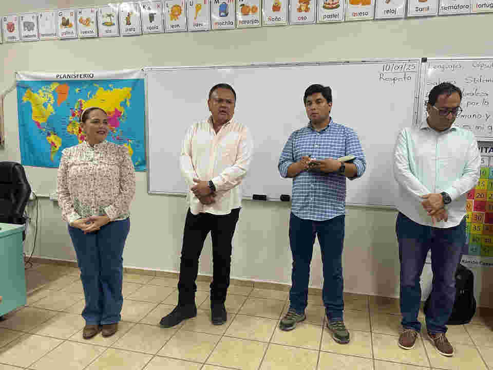 Atiende Ayuntamiento de Guaymas a residentes del sector Ranchitos en San Carlos