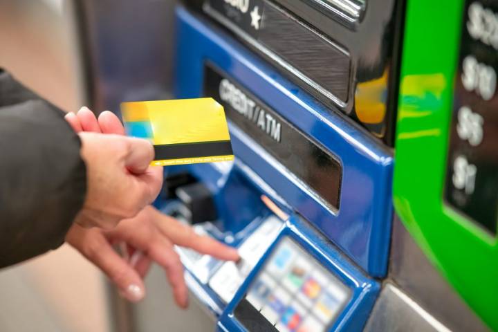 Ontario cousins face 130 charges in province-wide distraction theft investigation