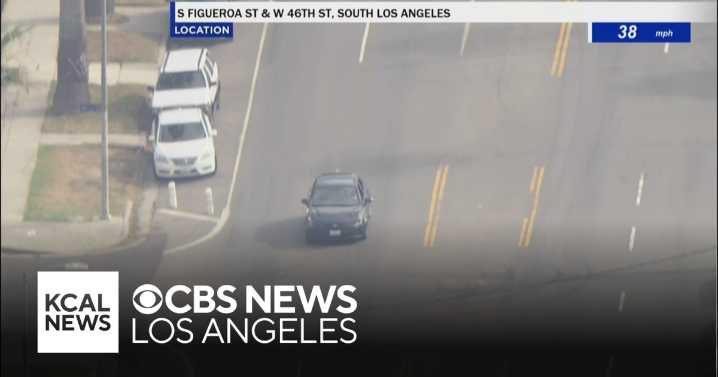Murder suspect surrenders after hour-long police pursuit through LA
