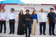 Entregan Mara Lezama y Ana Paty Peralta, 725 cámaras corporales a la Policía de Benito Juárez para reforzar seguridad y transparentar la actuación policial